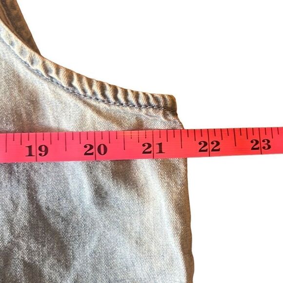 Chicos Blue Chambray Denim Rhinestone Bling Button Down Top Size 2 Rodeo Country - Picture 9 of 10